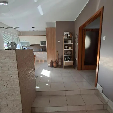 Papa's Place Apartment *