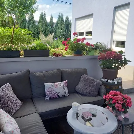 Apartament Papa's Place