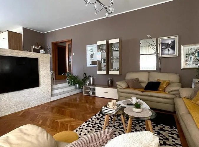 Papa's Place Apartman